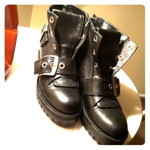 Women's boots
